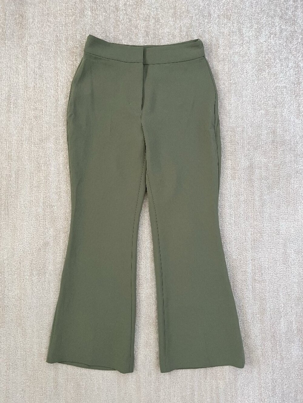 Aritzia Wilfred Sequence Kick Flare Cropped Pants Olive Green Crepette Size 0